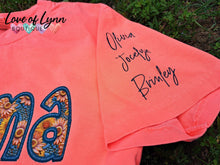 Load image into Gallery viewer, Faux Embroidery Sunflower MAMA w/ Names on Sleeves
