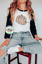 Load image into Gallery viewer, Pumpkin Season Flower Retro Pumpkin Raglan
